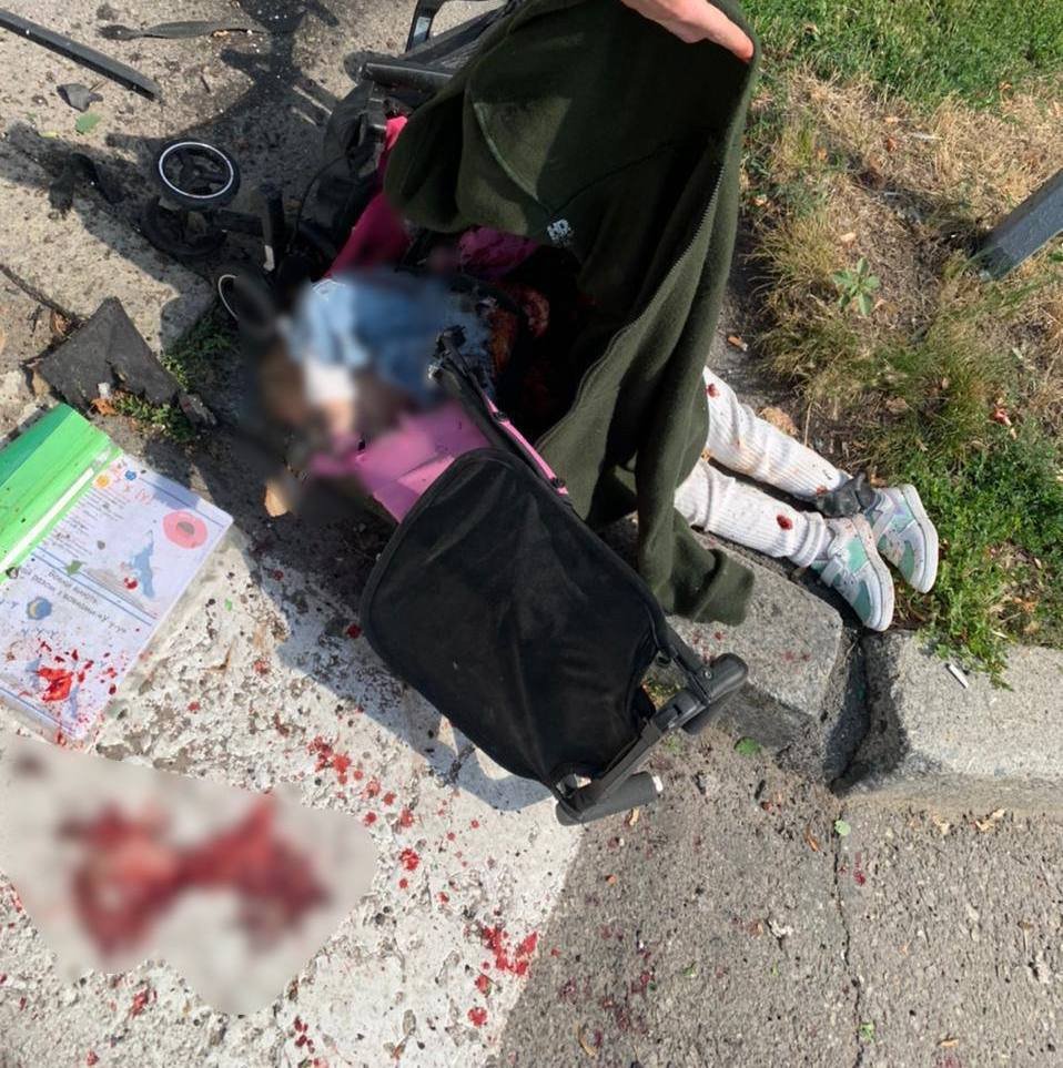 Понад 90 постраждалих і 20 загиблих. Всі подробиці ракетної атаки по Вінниці, фото та відео з місця подій 1