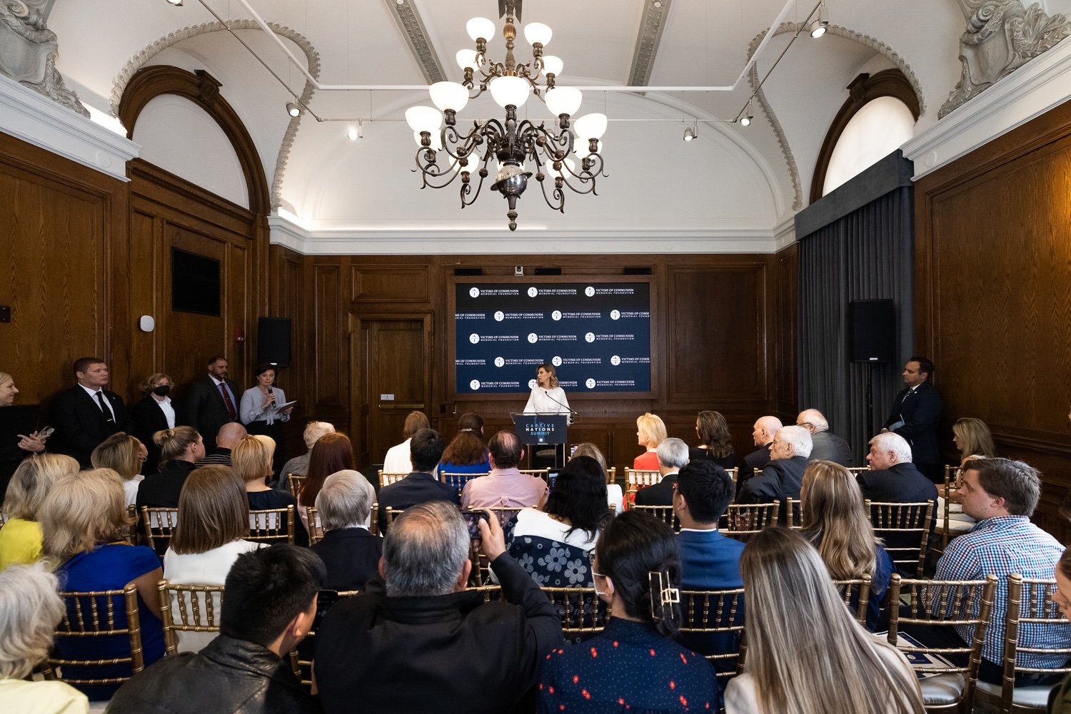 Українців відзначили премією Dissident Human Rights Award 1