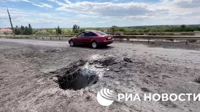 Вибухи на Антонівському мосту та задимлення у Новій Каховці: що відбувається в Херсонській області 1