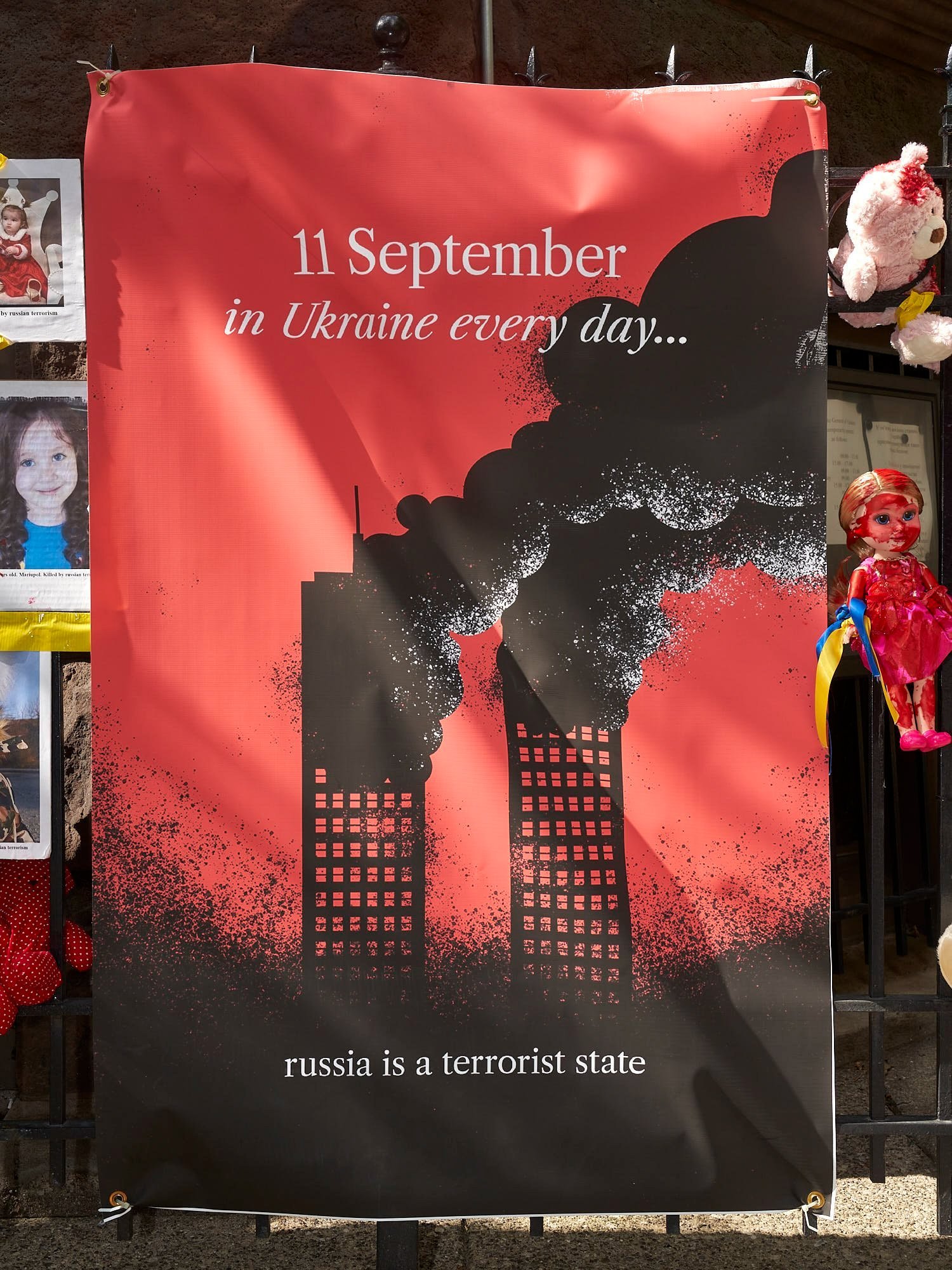 У Чикаго понад 300 українок з дітьми провели акцію-перформанс 3