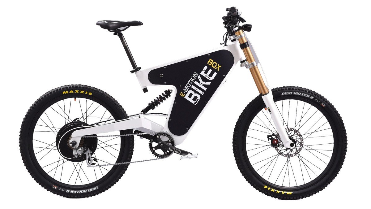 Ця модель з запасом ходу до 50 кілометрів, але більш легка