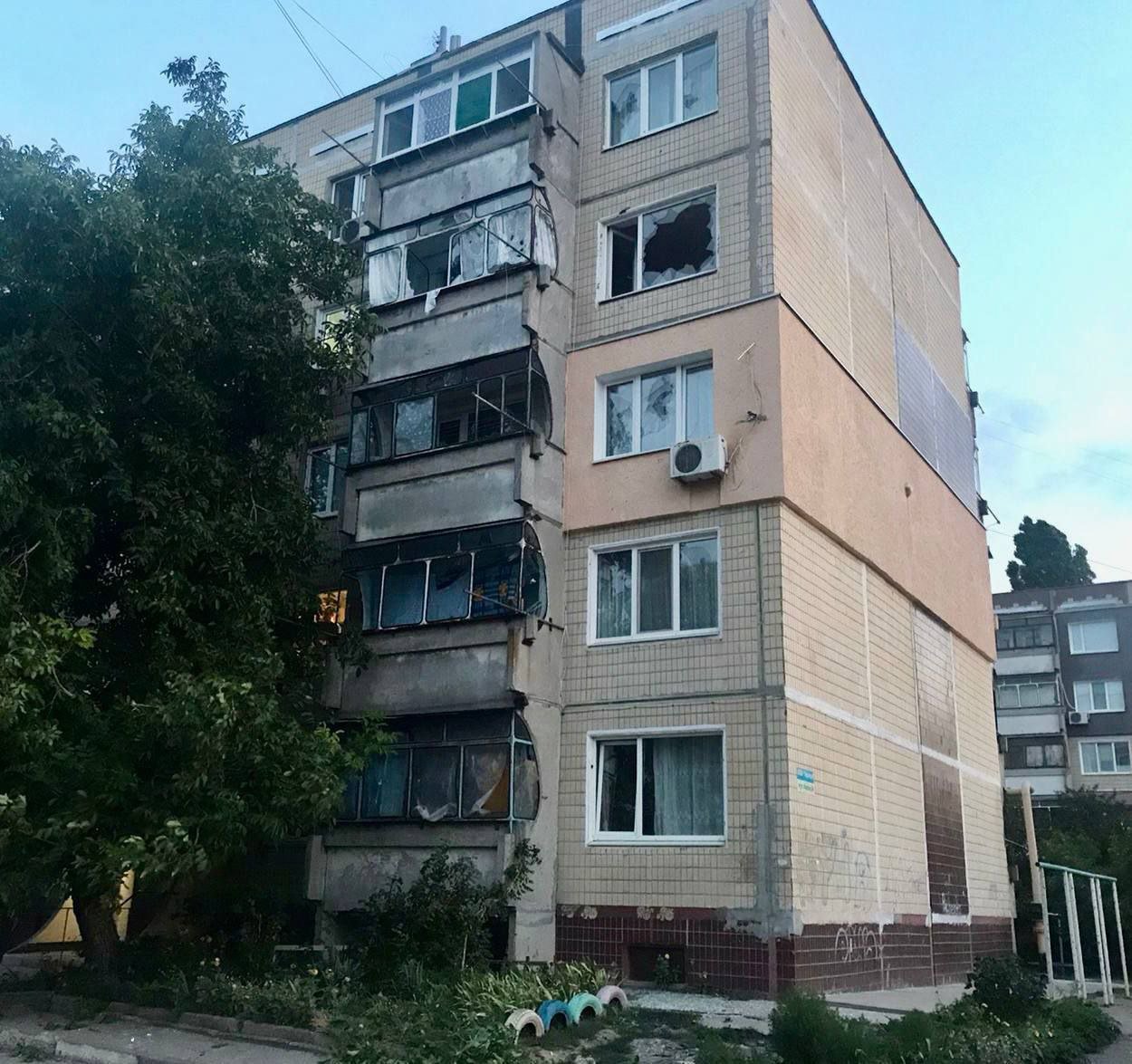 Наслідки обстрілів Дніпропетровщини. Джерело - Валентин Резніченко