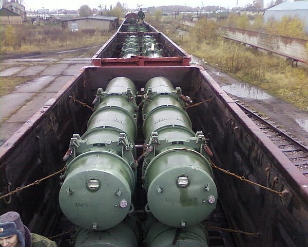 Контейнери з ракетами для С-300
