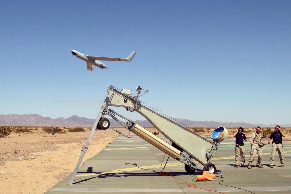 Запуск БПЛА ScanEagle
