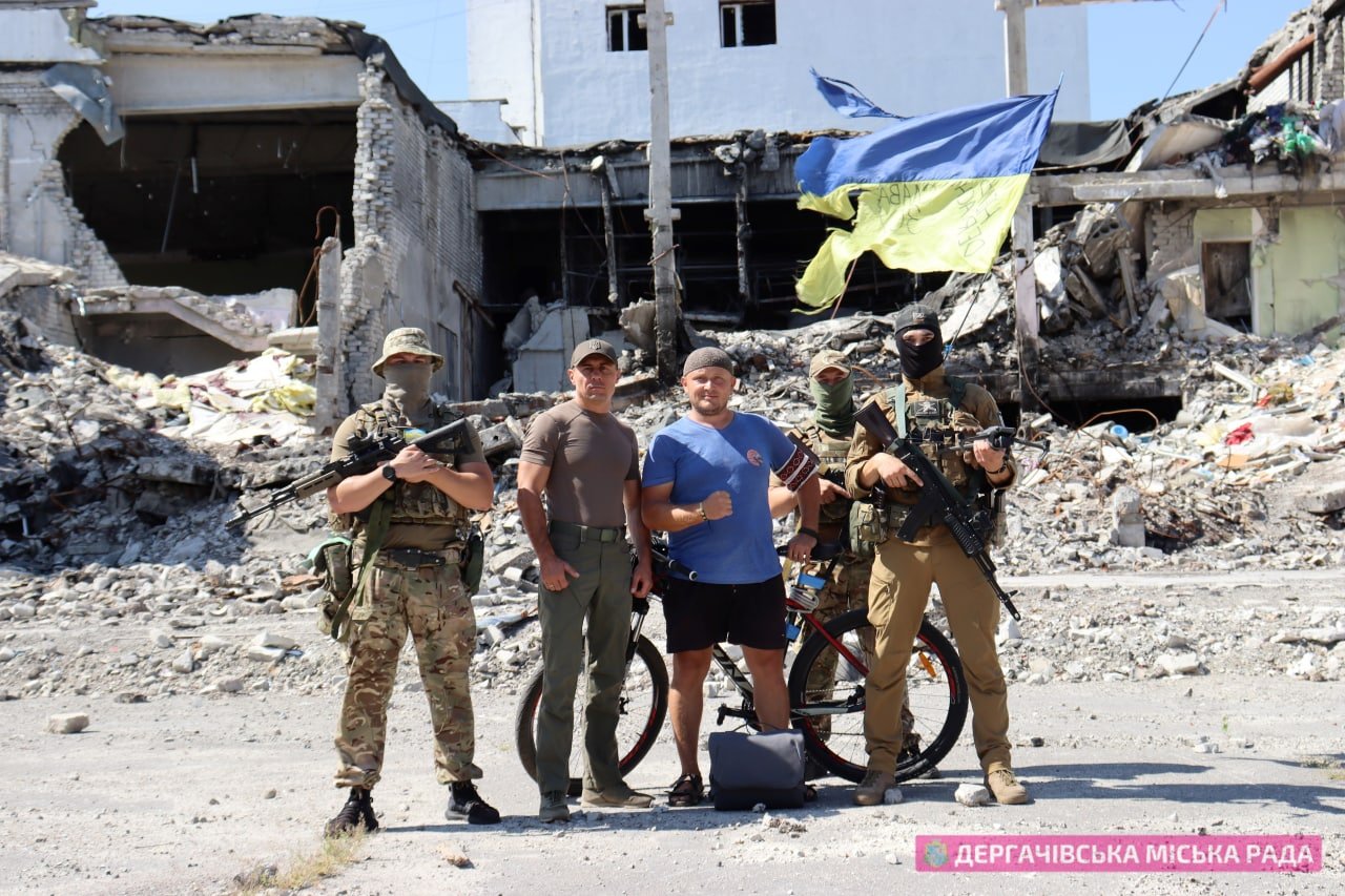 Александр Коломиец с военными