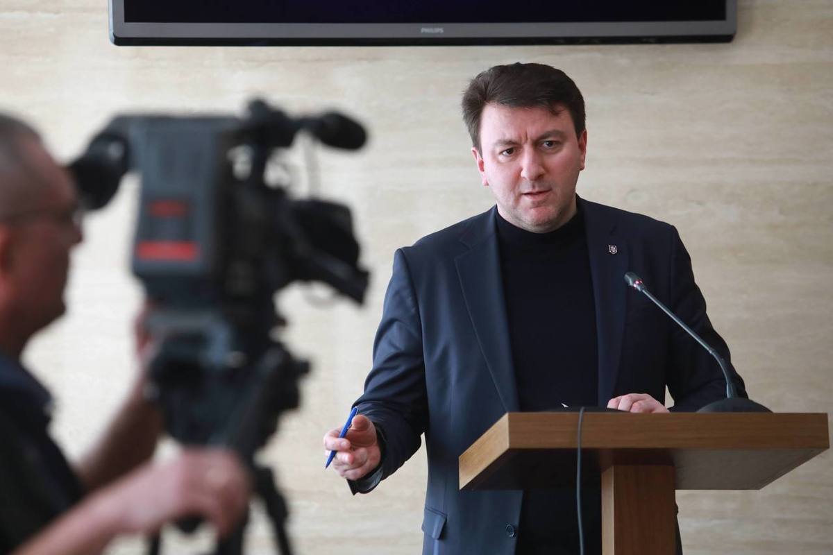 Керівник Запорізької обладміністрації Олександр Старух Керівник Запорізької обладміністрації Олександр Старух