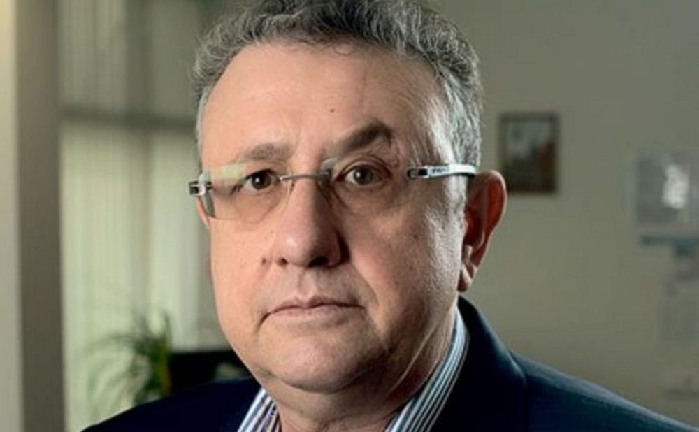 Голова транспортної служби "Газпром Інвест" Леоніда Шульмана знайшли мертвим із дивною запискою зі скаргою на "біль у нозі" Голова транспортної служби "Газпром Інвест" Леоніда Шульмана знайшли мертвим із дивною запискою зі скаргою на "біль у нозі"