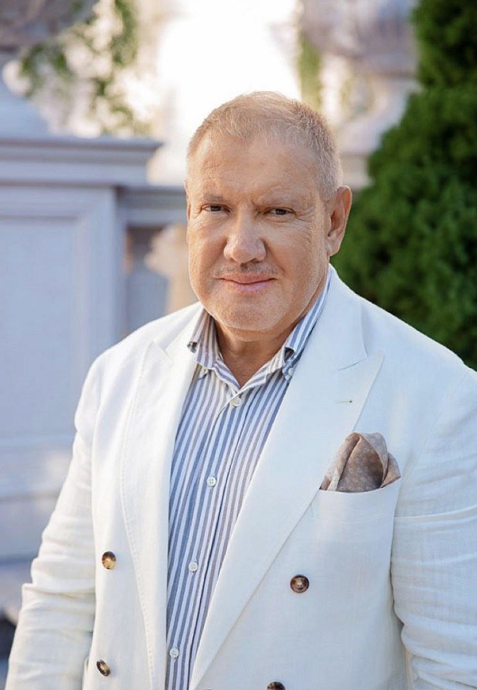 Власник комбінату Володимир Крупчак Власник комбінату Володимир Крупчак