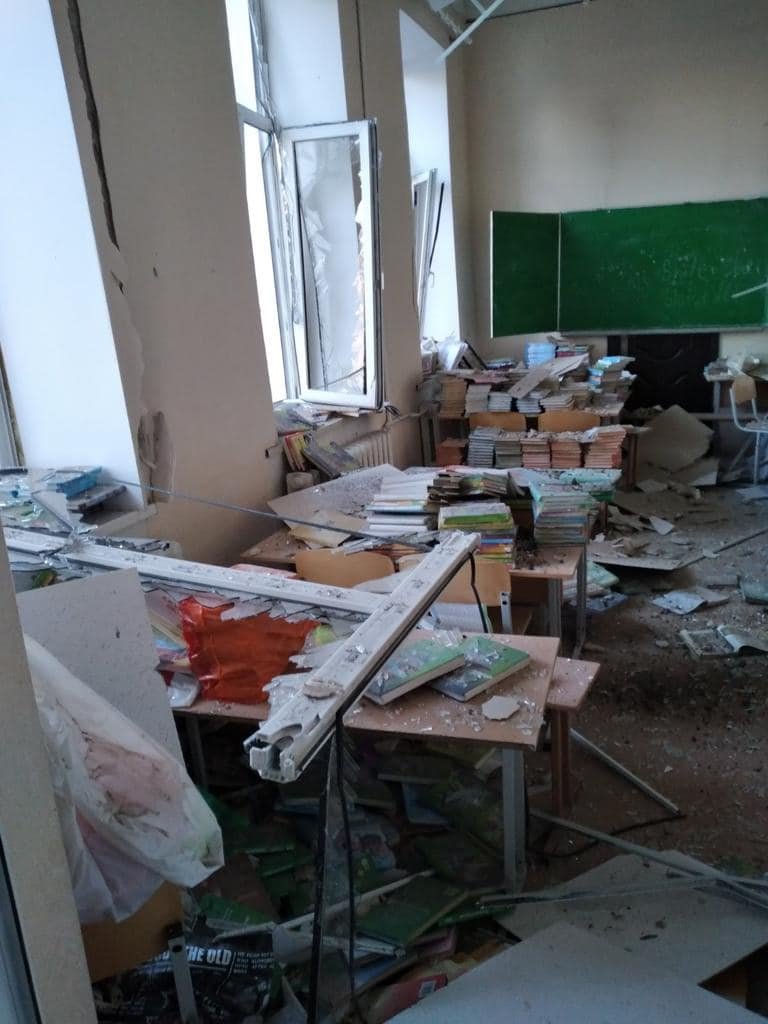 Наслідки влучання в школи. Джерело - Вадим Лях
