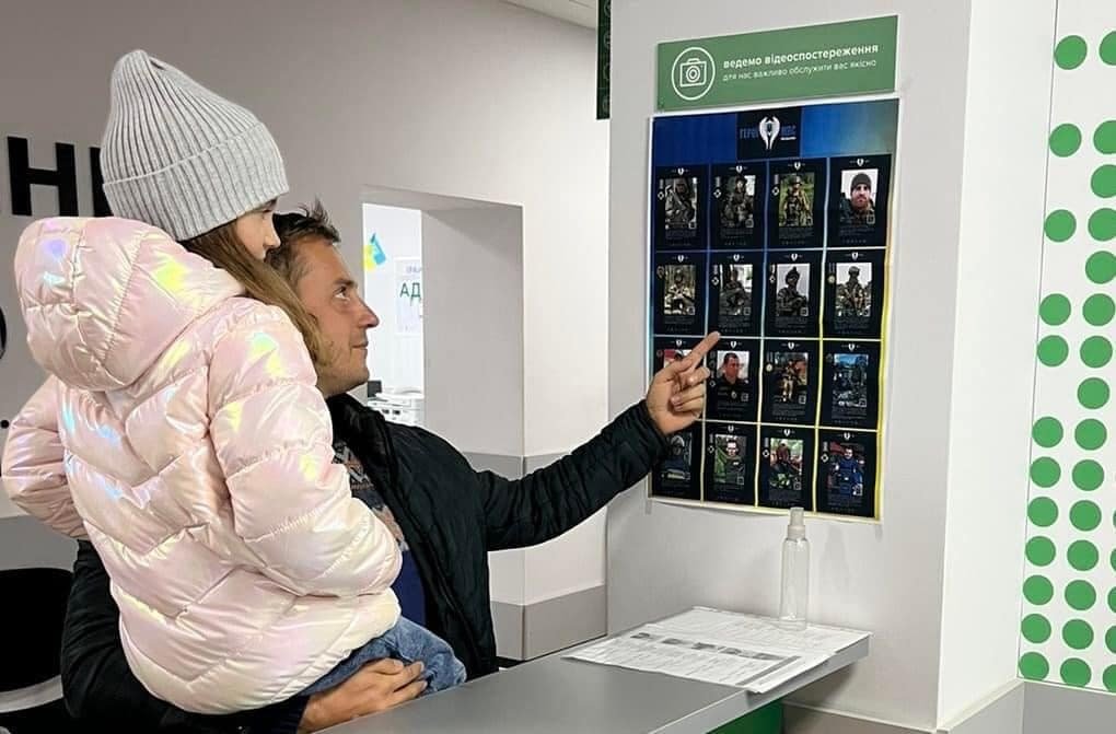 МВД проводят фотовыставку, посвящённую своим работникам-защитникам 1