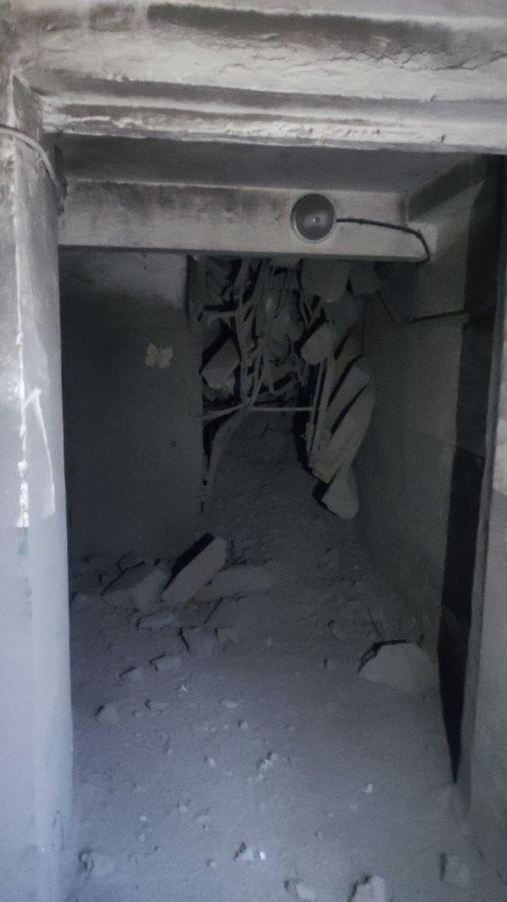 Руйнації від удару ракетою