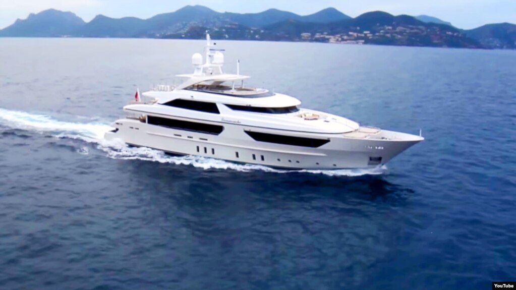 Яхта «Шелест» якогось раба на галерах