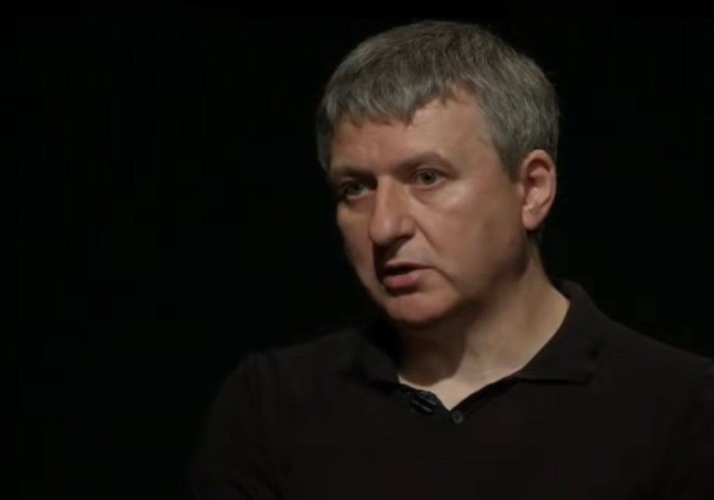 Романенко вважає, що Банкова вже готується до чергових виборів