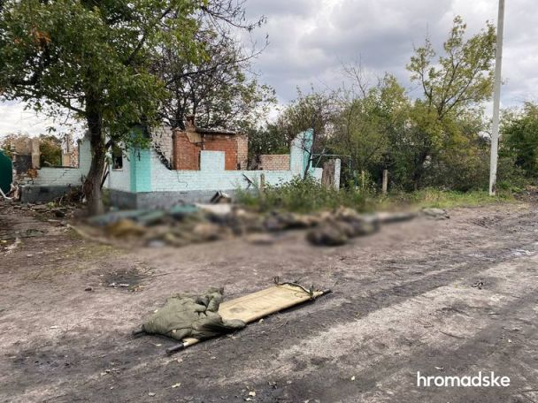 Людей закопували у траншеях: у звільненому Лимані знайшли масове поховання 2