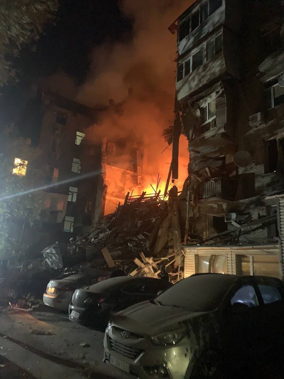 Мирні люди спали у своїх квартирах