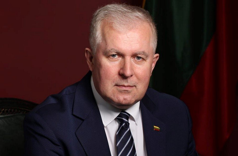 Арвідас Анушаускас, міністр оборони Литви, каже, що Маск поширює ядерну істерію, як того хоче путін  Арвідас Анушаускас, міністр оборони Литви, каже, що Маск поширює ядерну істерію, як того хоче путін