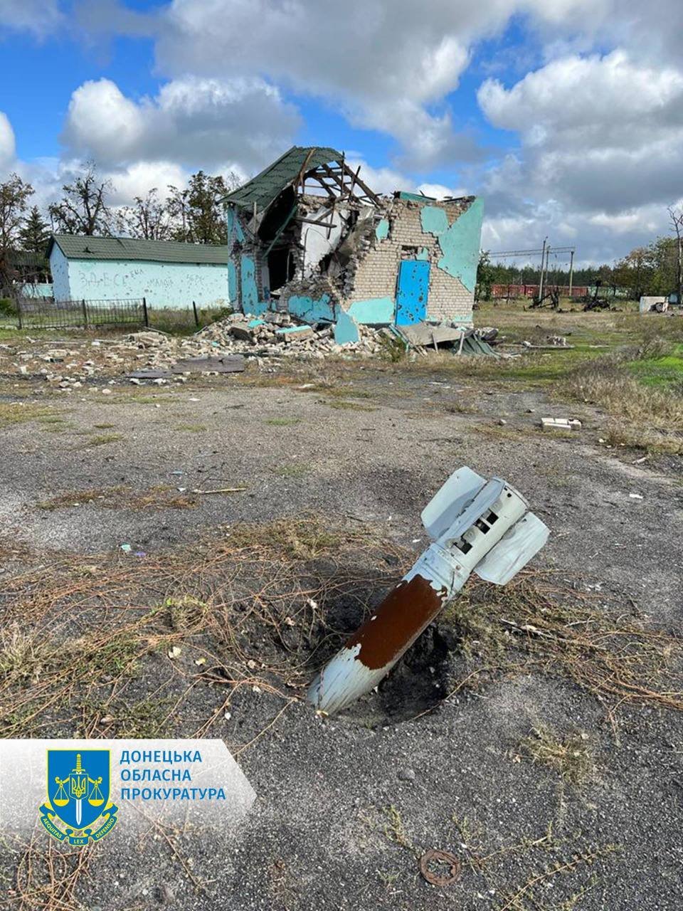 У деокупованих Святогірську та Лимані знайшли місця масових поховань: серед вбитих - тіло однорічного немовляти 2