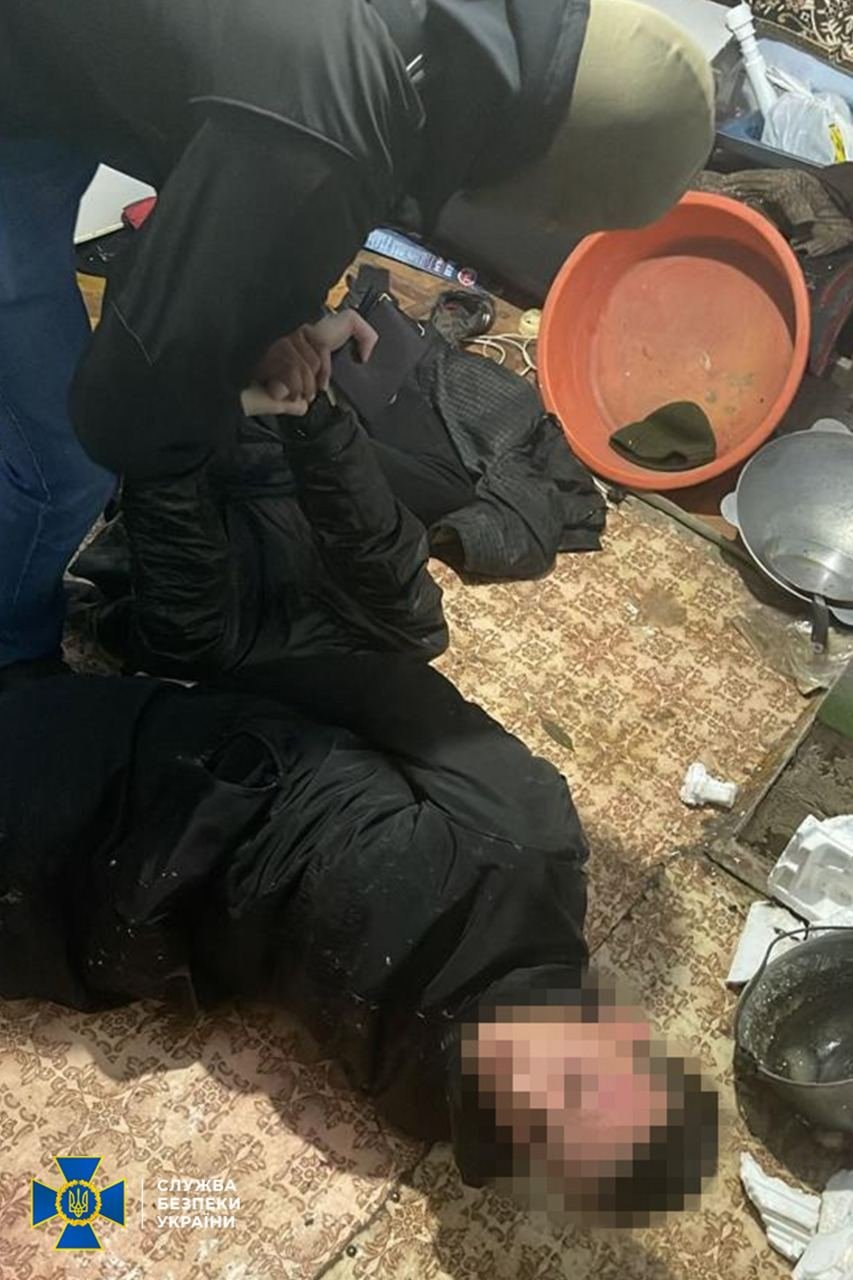 Не хотіли захищати Україну та тікали за кордон - СБУ 1