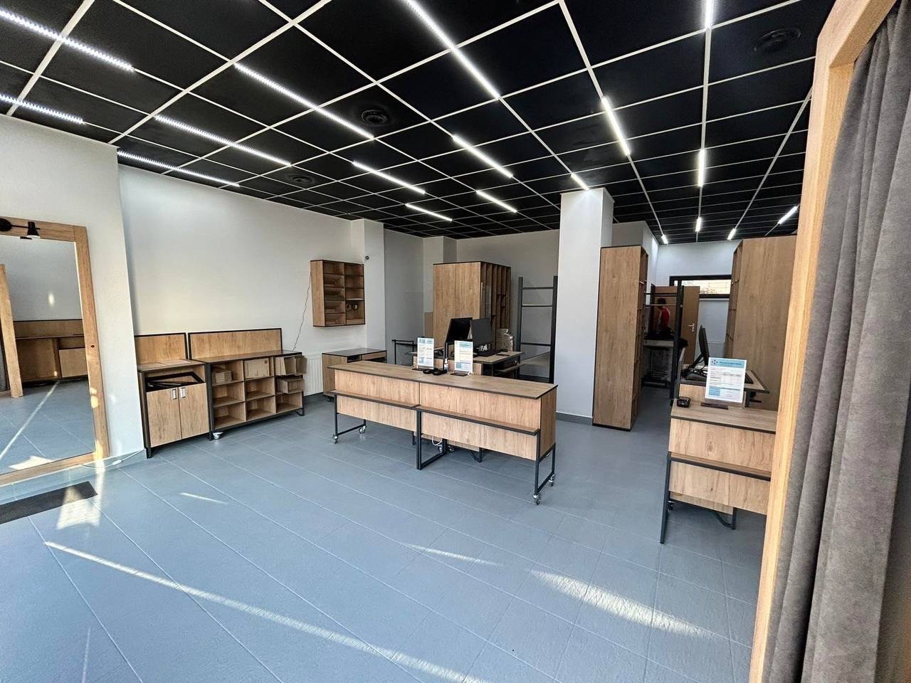 Відділення "Нової пошти" в Кракові. Джерело - Володимир Поперешнюк