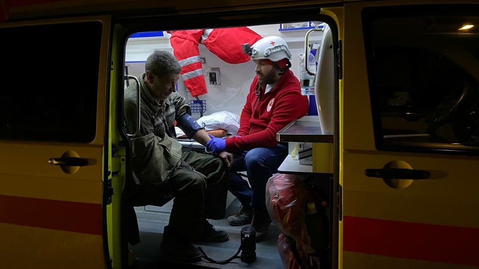 На місцях "прильотів" жителям Миколаєва надавали допомогу 