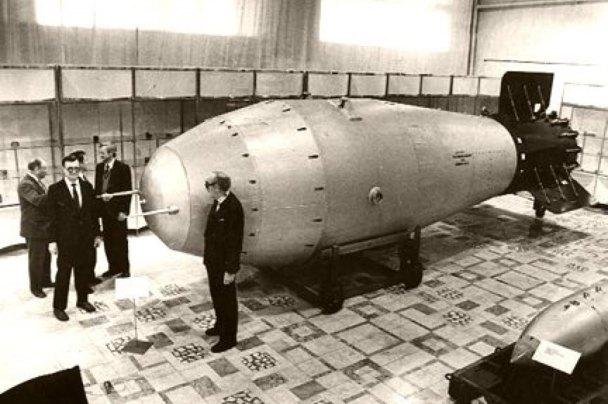 Царь-бомба – термоядерный заряд мощностью около 58 мегатонн.