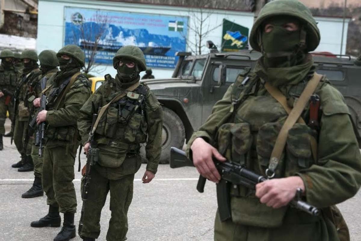 Під час захоплення Криму кремль використовував свою стратегію «деескалації через ескалацію» Під час захоплення Криму кремль використовував свою стратегію «деескалації через ескалацію»