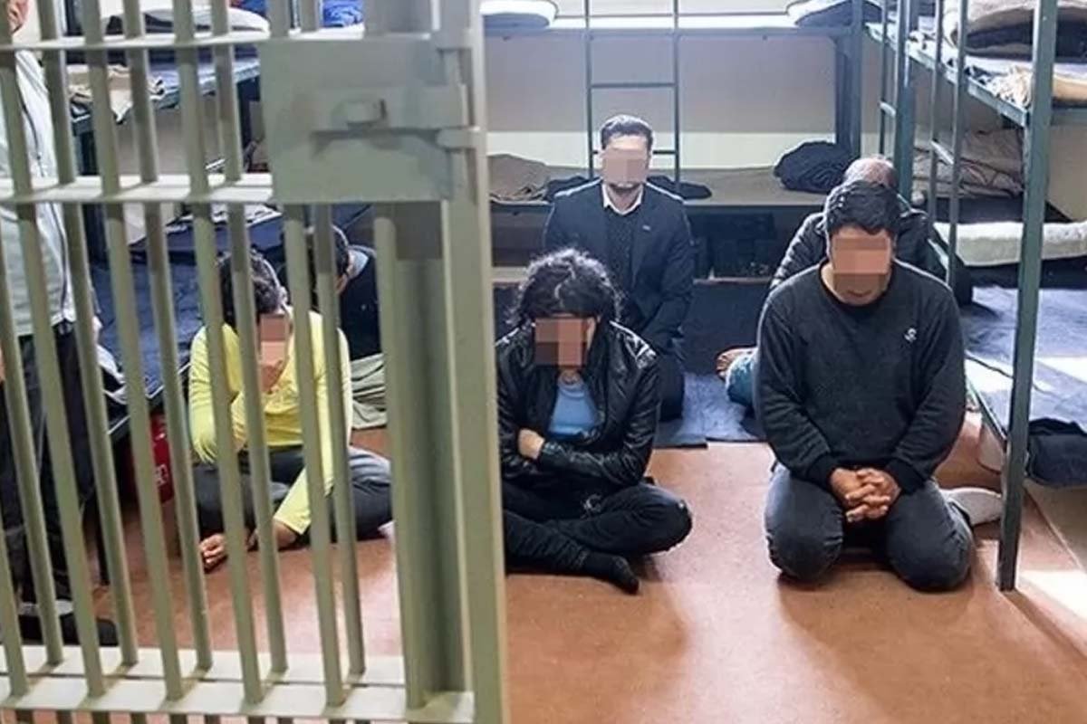14 тисяч громадян Ірану чекають своєї долі 14 тисяч громадян Ірану чекають своєї долі