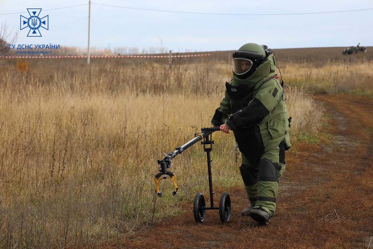 Деякі вибухонебезпечні предмети доводиться знешкоджувати вручну Деякі вибухонебезпечні предмети доводиться знешкоджувати вручну