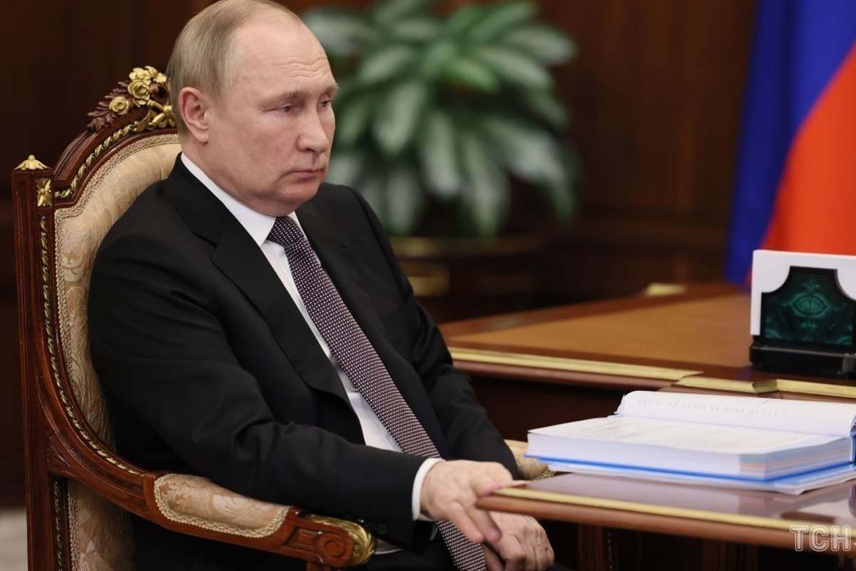 Телеграм-канал повідомляє, що крах надії на іранську зброю спонукав путіна відвести війська  з Херсону Телеграм-канал повідомляє, що крах надії на іранську зброю спонукав путіна відвести війська  з Херсону