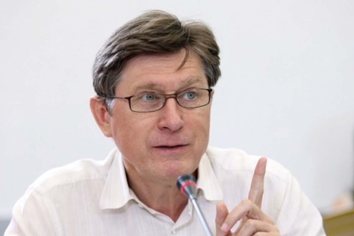 Володимир Фесенко, голова правління Центру прикладних політичних досліджень «Пента» Володимир Фесенко, голова правління Центру прикладних політичних досліджень «Пента»