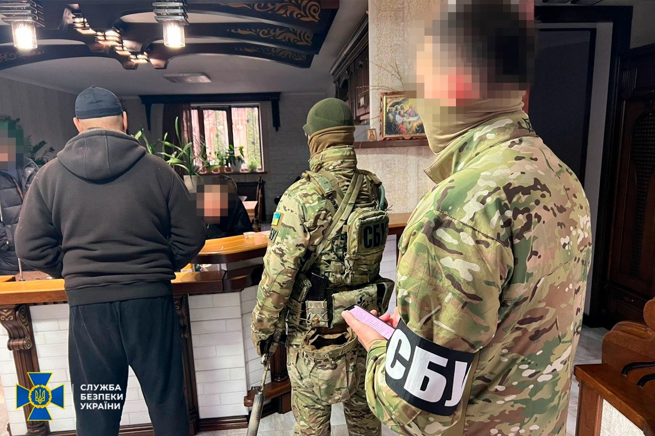 Обыски организаторов побега уклонистов