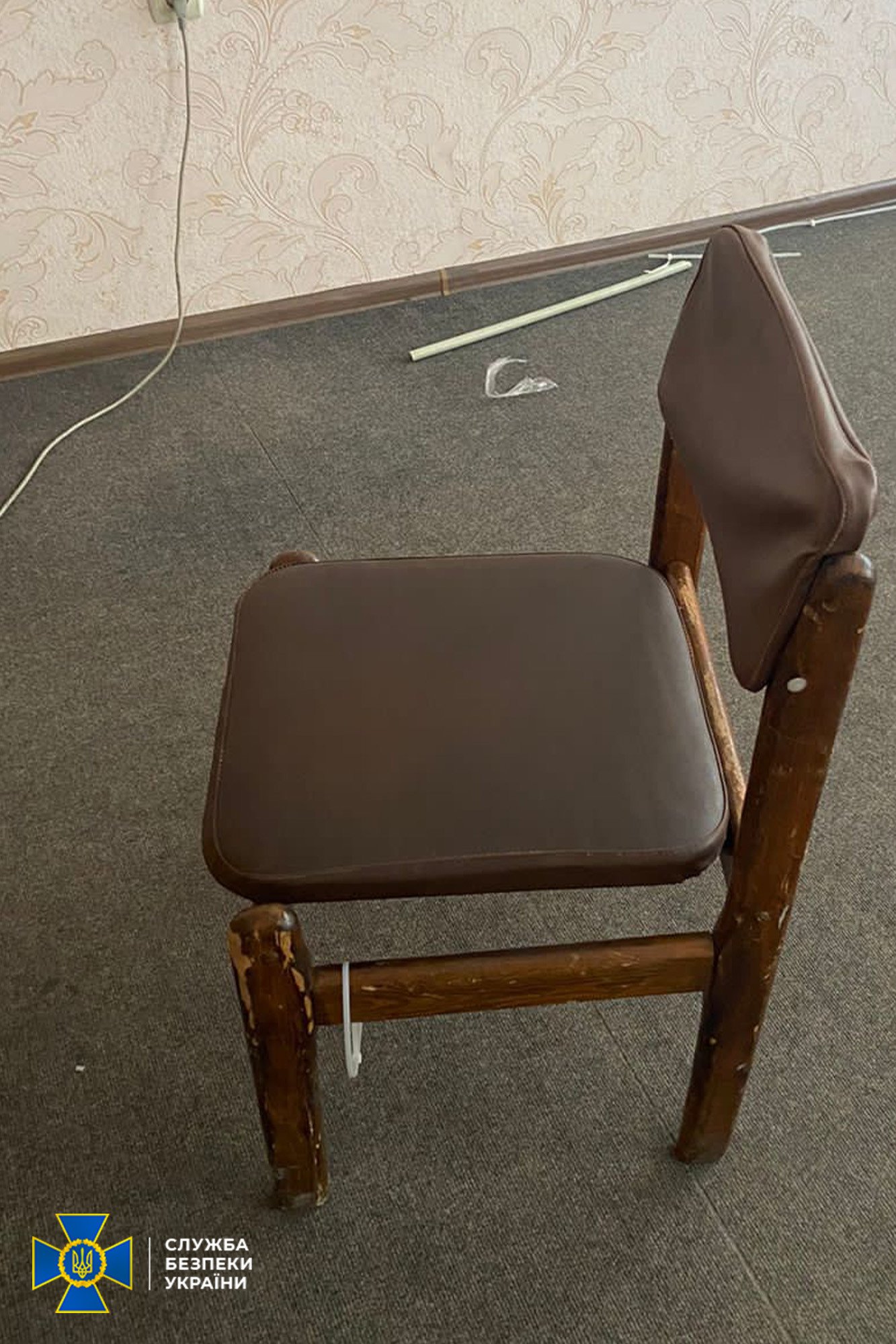 Докази жахливих "допитів" повсюди Докази жахливих "допитів" повсюди