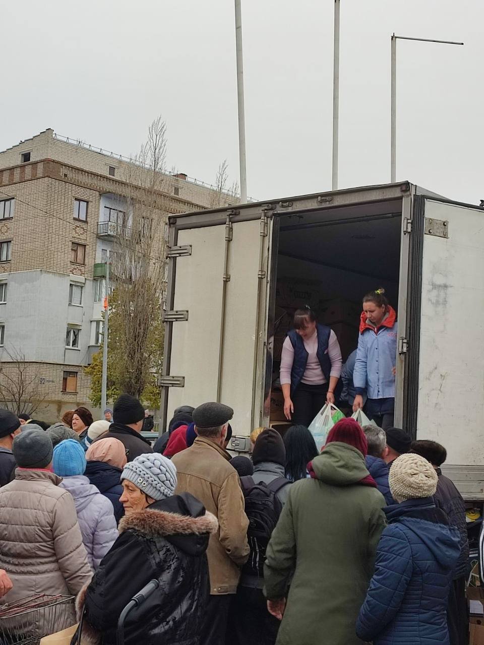 Роздача продуктових наборів