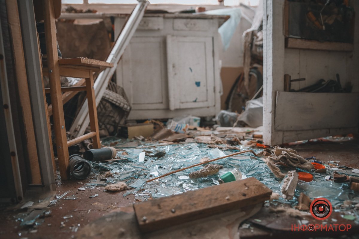 Уламки скла