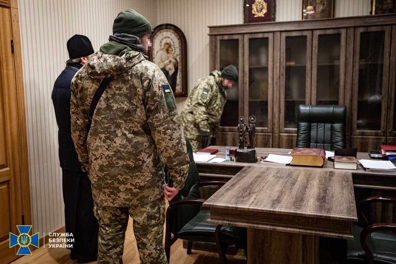 Понад 50 осіб пройшли поліграф