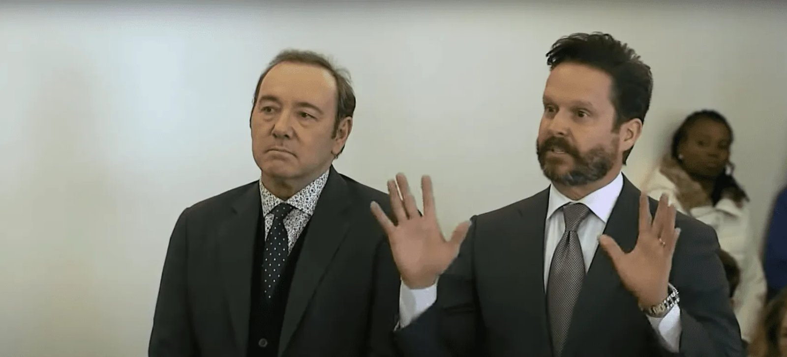 Кевін Спейсі з адвокатом у суді
