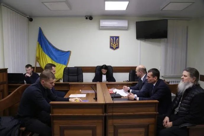 Засідання Солом'янського суду Києва щодо отця Захарії. Джерело: УП