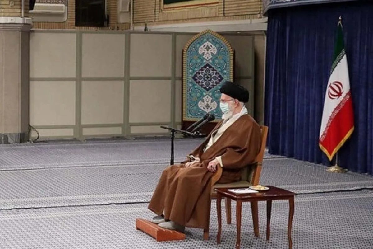 Хаменеї каже, що пора вже щось змінювати