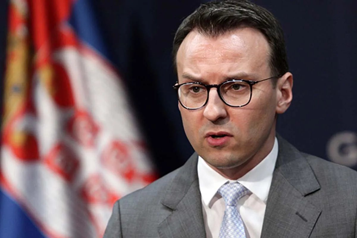 Петкович каже, що албанці хочуть вигнати сербів з місць їхнього проживання  Петкович каже, що албанці хочуть вигнати сербів з місць їхнього проживання