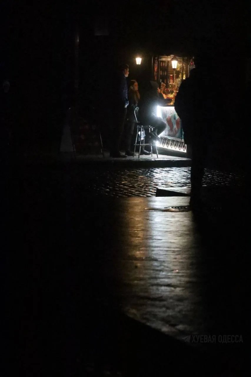 Одеса занурилася в темряву