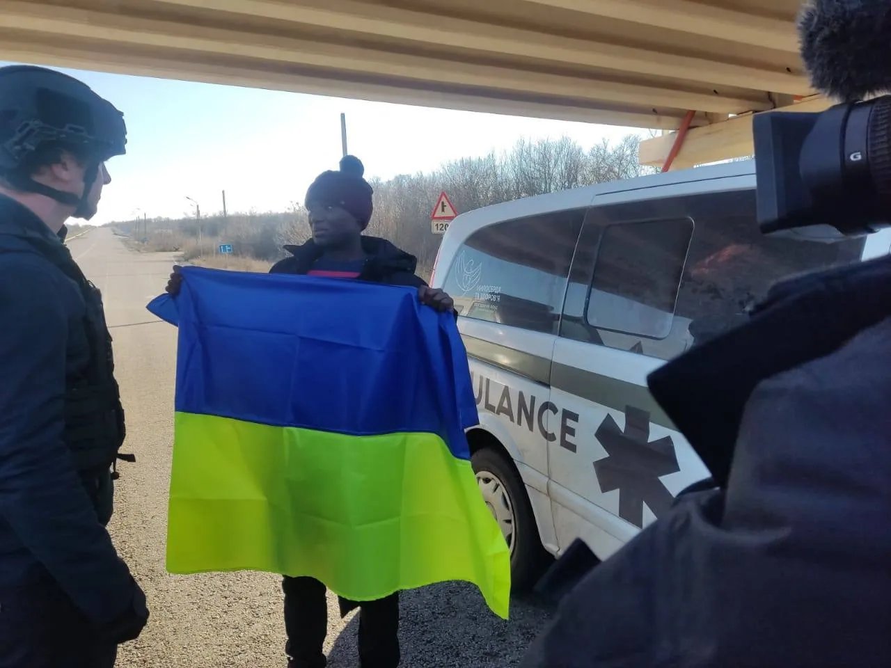 Українських захисників зустрічають дома