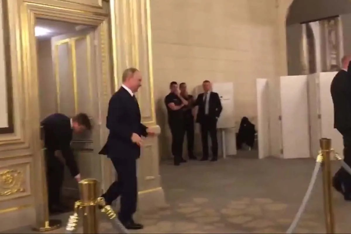 Працівники ФСО слідкують, аби продукти життєдіяльності путіна не потрапили до ворогів