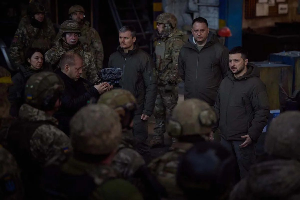 Після Бахмута Зеленський полетів до Вашингтона Після Бахмута Зеленський полетів до Вашингтона
