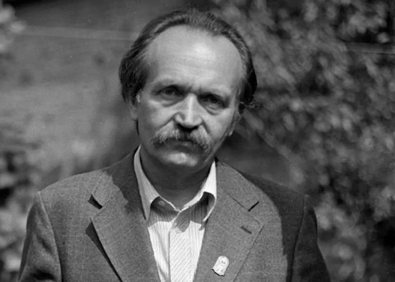 В'ячеслав Чорновіл В'ячеслав Чорновіл - очолив Рух опору в Україні