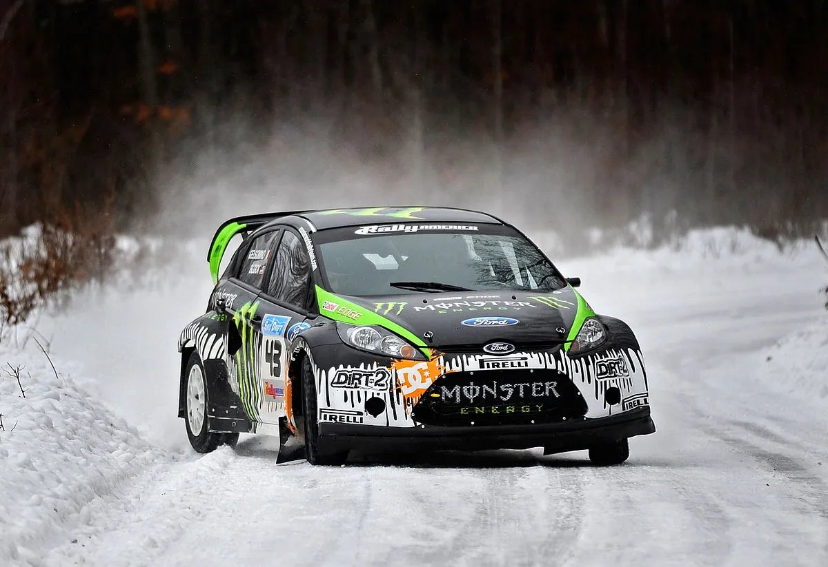 Кен Блок випробовує нову Ford Fiesta. 2010 року