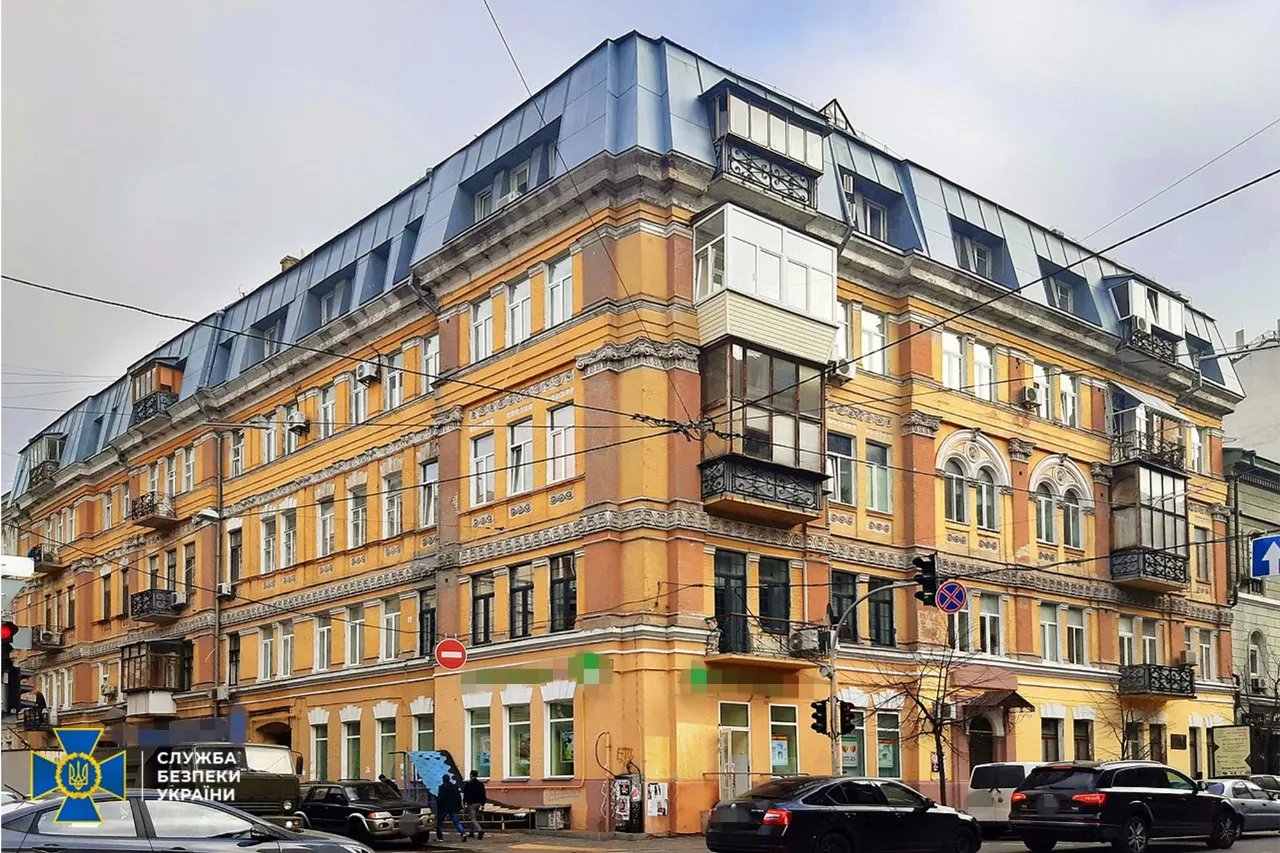 Квартира, частина з якої заарештована