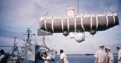 Перший в історії спуск на дно Маріанської западини