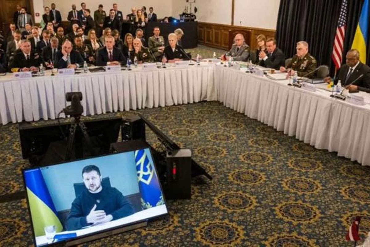 У Рамштайні союзники України вирішували, як допомогти у війні У Рамштайні союзники України вирішували, як допомогти у війні