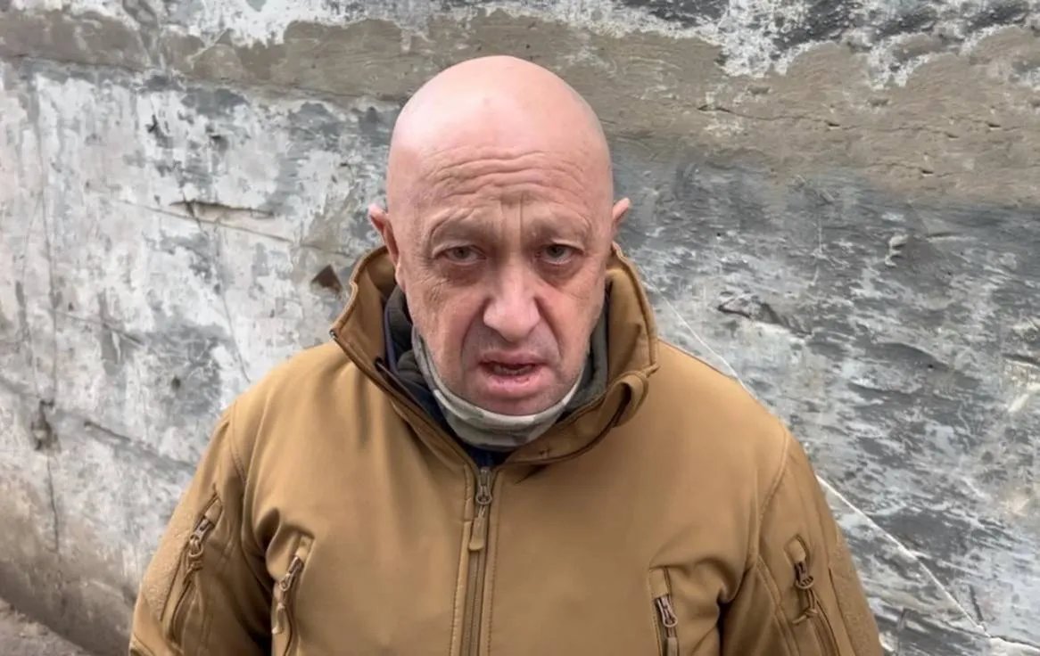 Кухар путіна Пригожин насправді є звичайним зеком-рецидивістом, тому його інтерес до ув'язнених не є випадковим