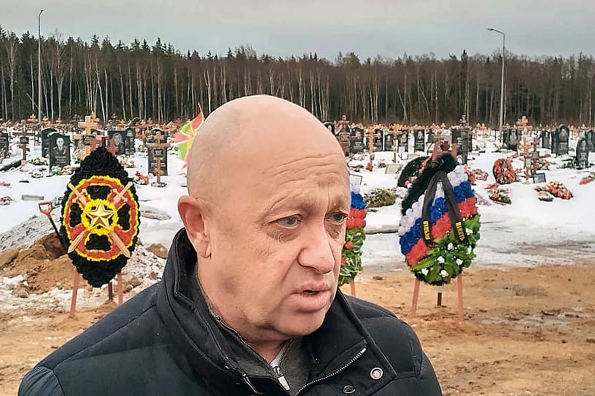 Пригожин запевняє, що якщо Гіркін піде у "Вагнер", його поховають якнайкращим чином Пригожин запевняє, що якщо Гіркін піде у "Вагнер", його поховають якнайкращим чином